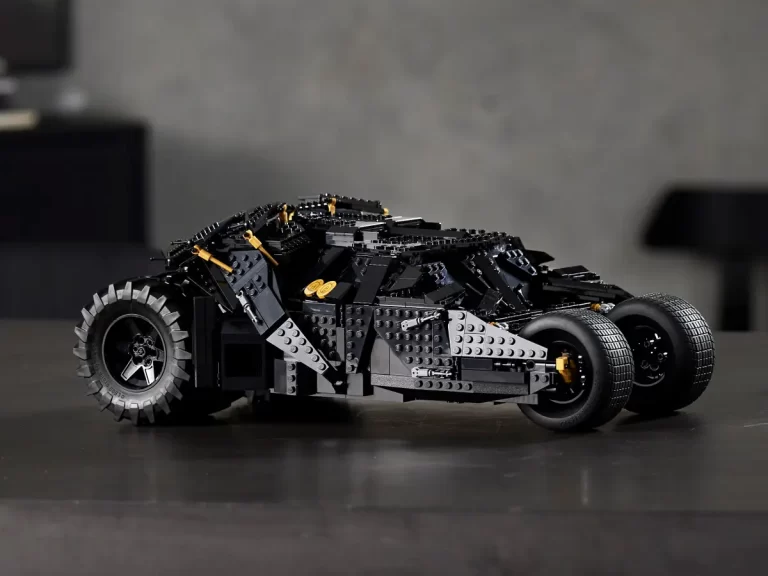 LEGO DC Batman La Batmobile Tumbler 76240 : Avis et test