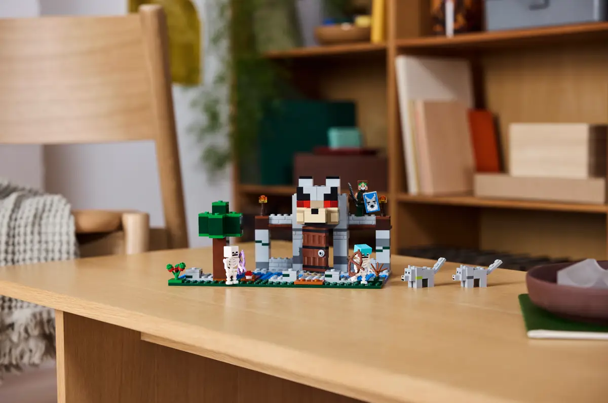 LEGO Forteresse du Loup 21261 - tête de loup et squelettes