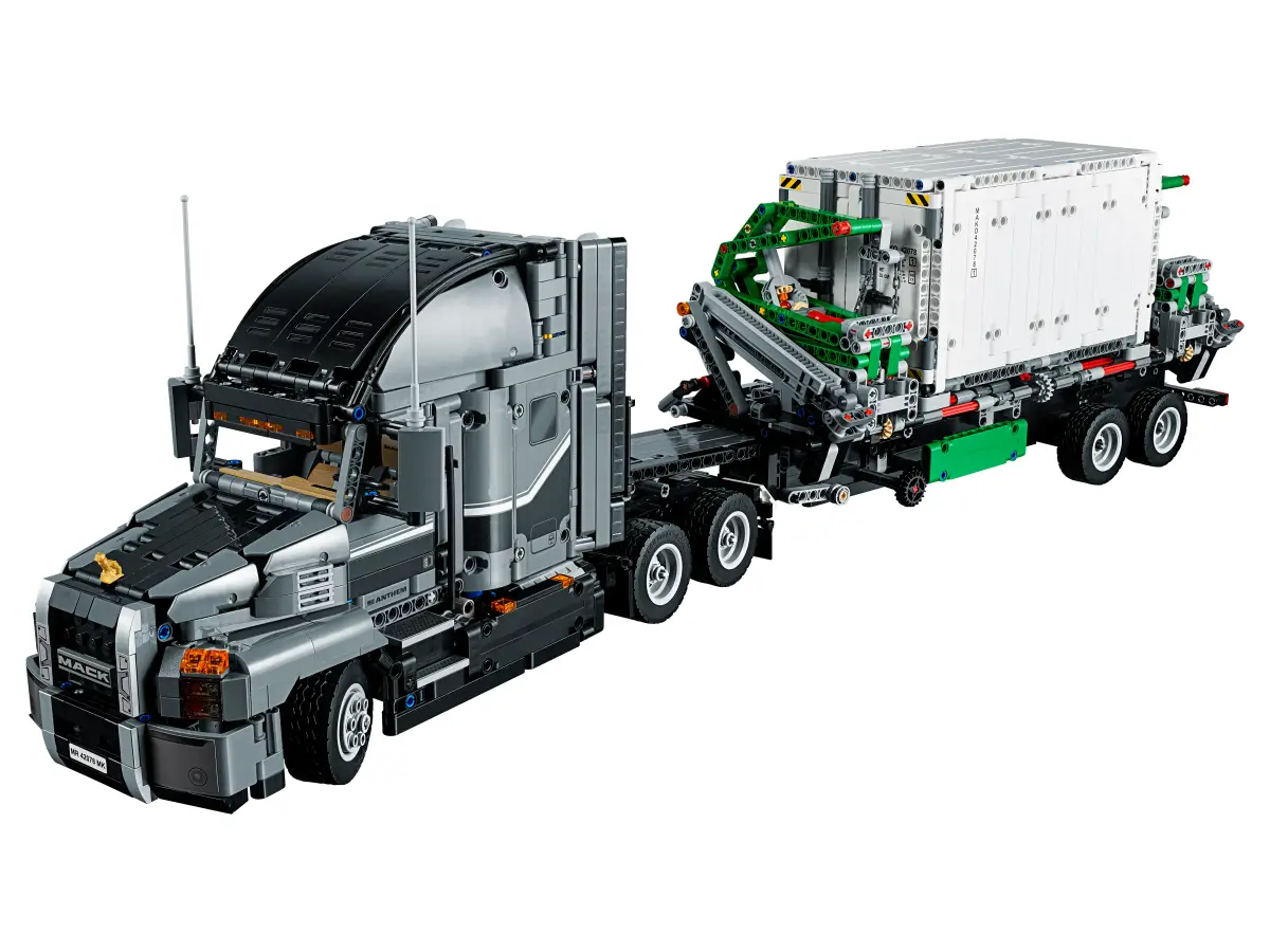 LEGO Technic Mack Anthem 42078 - vue de profil complet