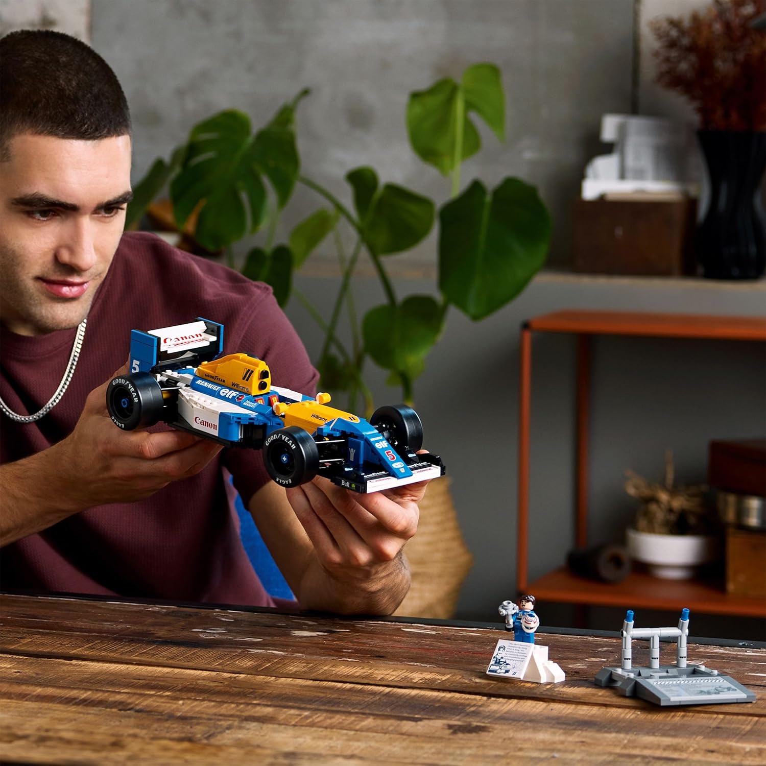 LEGO Icons Williams FW14B Mansell 10353 - détail