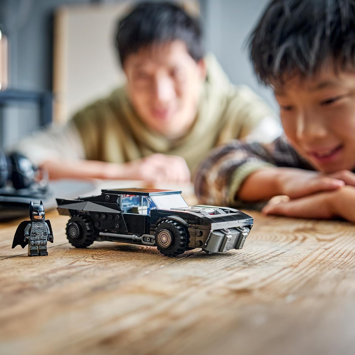 LEGO DC Batmobile The Batman 76332 - detail