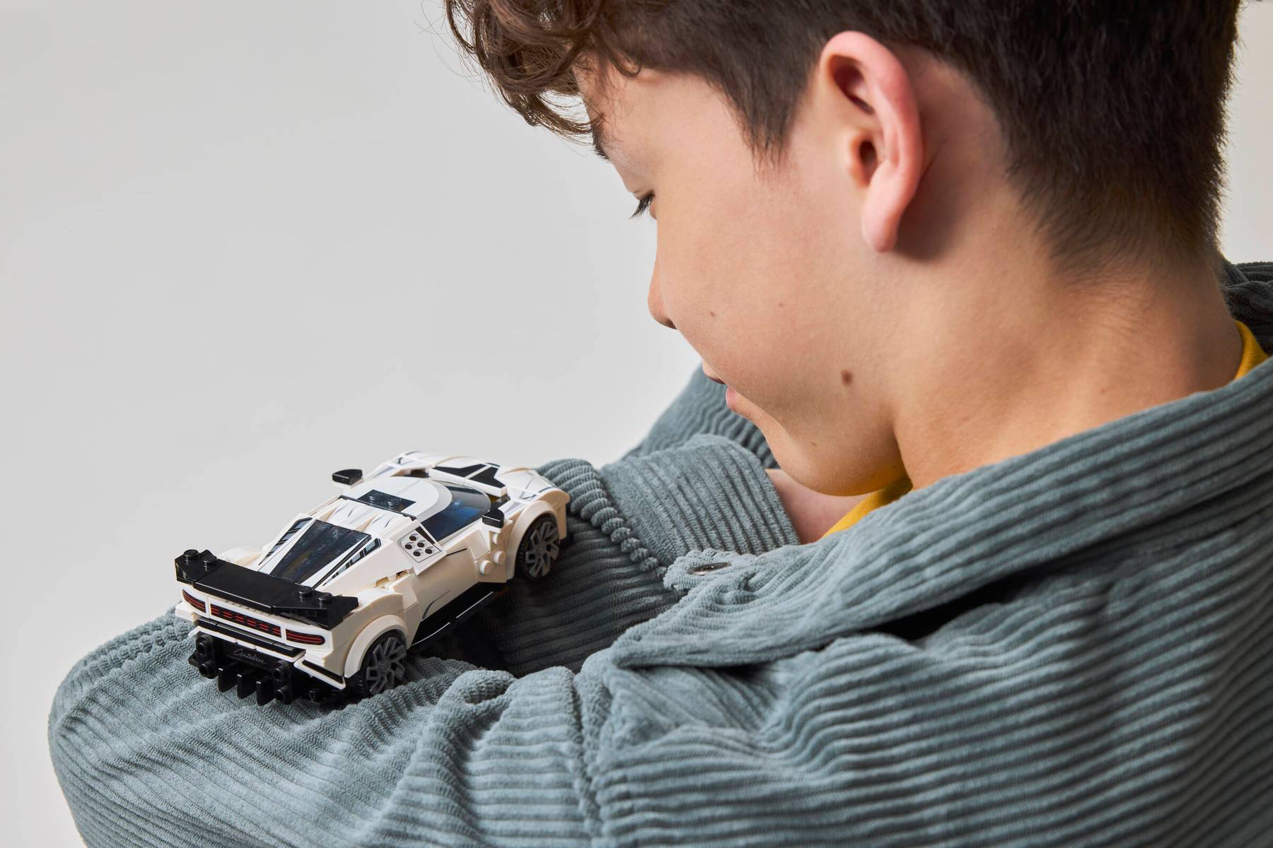 LEGO Speed Champions Bugatti Centodieci 77240 - detail